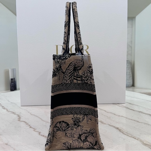 NWT Dior Book Tote Medium Canvas Embroidered Dioriviera Toile De Jouy Black Tan - Picture 11 of 16
